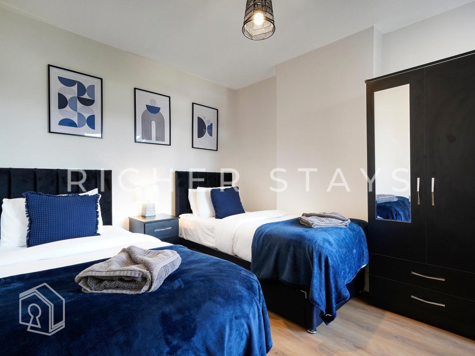 Watford Large 5Br Home - Contractors & Families * Watford (Hertfordshire)