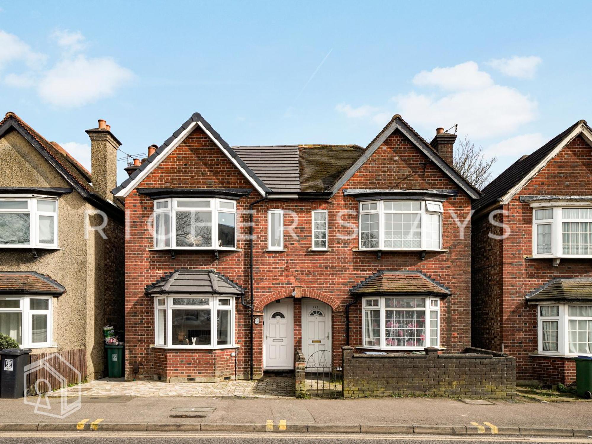 Watford Large 5Br Home - Contractors & Families Watford (Hertfordshire)